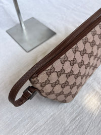 Gucci Boat Pochette - GG Canvas Marrón