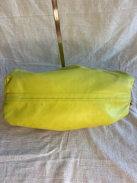 The Chain Pouch - Kiwi Color
