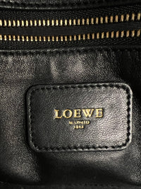 Loewe Amazona 28 en Piel Granulada Metalizada – Gris Peltre / Plata Oscuro