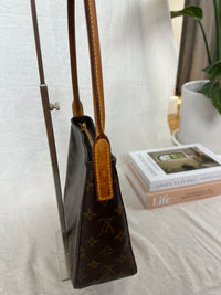 Bolso Louis Vuitton Looping MM en Lona Monogram
