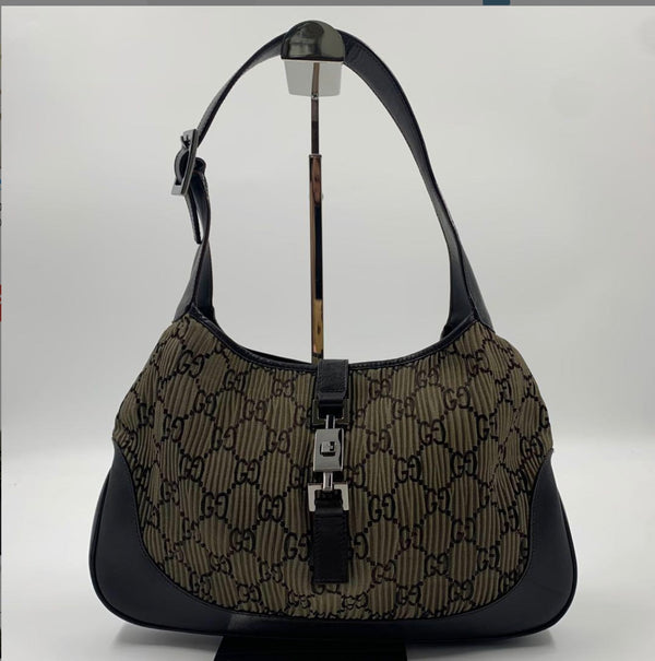 Gucci Jackie Medium en Lona Monograma GG Plisada y Piel