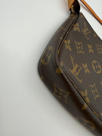 Louis Vuitton pochette accesoires