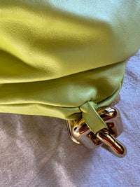 The Chain Pouch - Kiwi Color
