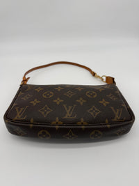 Louis Vuitton pochette accesoires