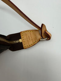 Louis Vuitton pochette accesoires