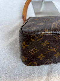 Louis Vuitton Looping PM