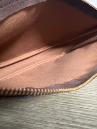 Louis Vuitton Pochette Accesoires - modelo original
