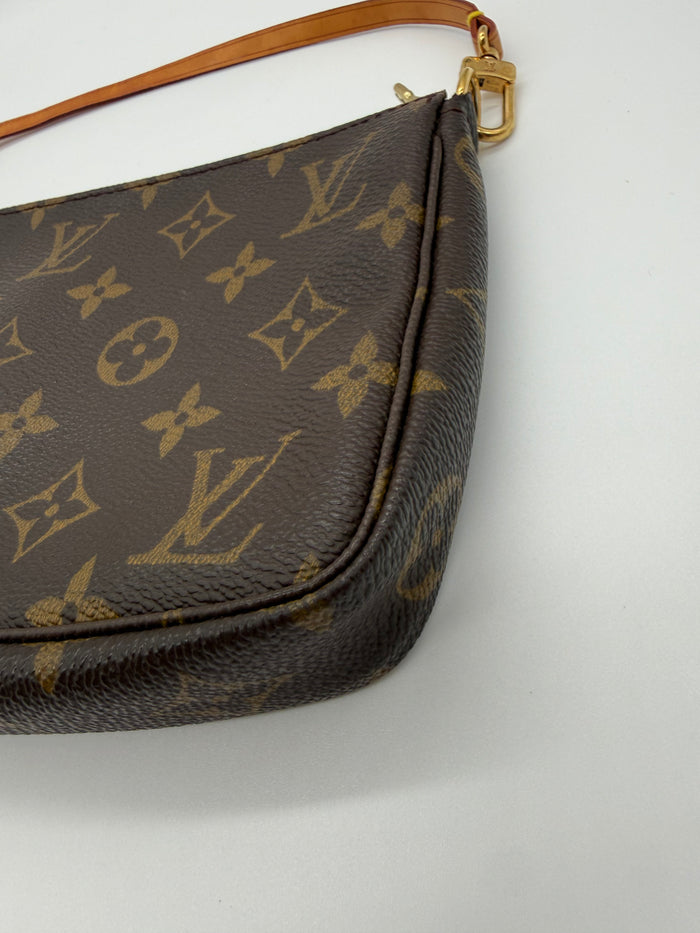Louis Vuitton pochette accesoires