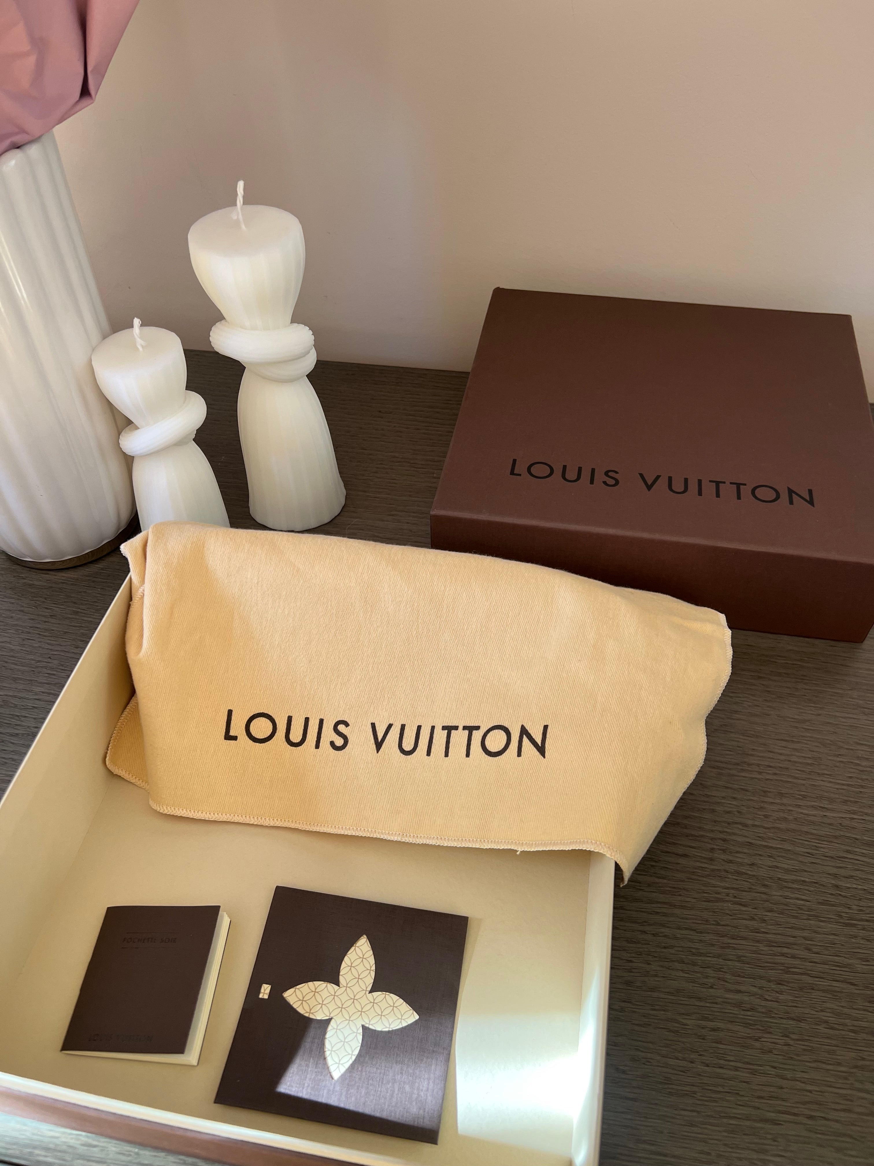 Louis Vuitton Pochette Dentelle Soir