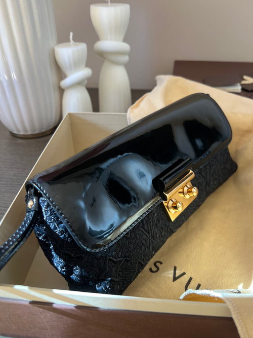 Louis Vuitton Pochette Dentelle Soir
