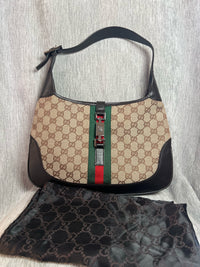 Gucci Jackie Medium en Lona GG Supreme con Tribanda Web y Piel