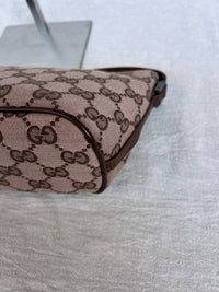 Gucci Boat Pochette - GG Canvas Marrón