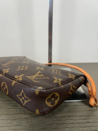 Louis Vuitton Pochette Accesoires