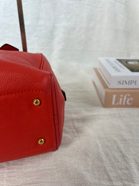 Bolso Mini Boston Loewe Heritage en Piel Roja con Logo Grabado