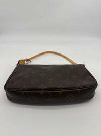 Louis Vuitton pochette accesoires