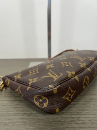 Louis Vuitton Pochette Accesoires