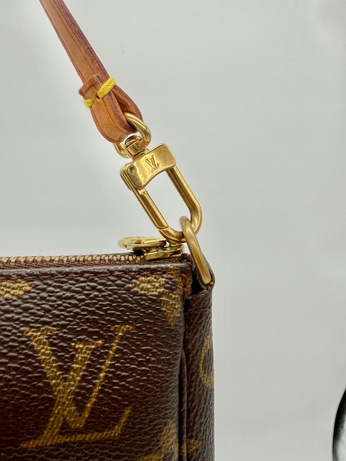 Louis Vuitton Pochette Accesoires Monogram